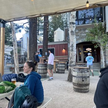 Mammoth Brewing - Breweries Near Me - Mammoth Lakes, California Mammoth Brewing - Breweries Near Me - Mammoth Lakes, California