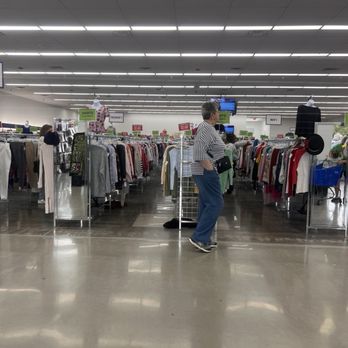 Goodwill Blue Springs - Thrift Stores Near Me - Blue Springs, Missouri Goodwill Blue Springs - Thrift Stores Near Me - Blue Springs, Missouri