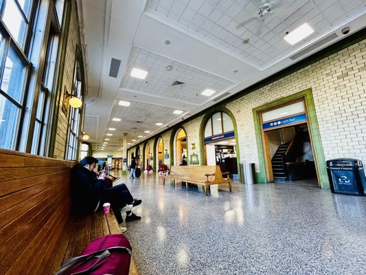 Penn Station-Baltimore by null