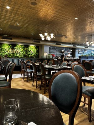 Adelinas Restaurant & Bar by null