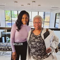 Gentraia Brown - REMAX City Centre