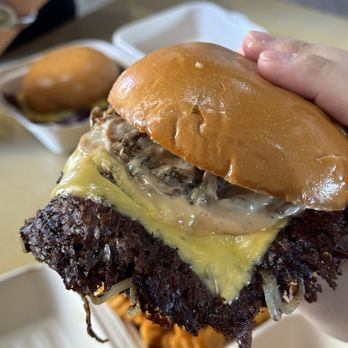Cow & Cheese - Burgers Near Me - Maitland, Florida Cow & Cheese - Burgers Near Me - Maitland, Florida