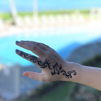 Island Status Boutique - Henna tattoo - Henna Artists Near Me - Kihei, Hawaii Island Status Boutique - Henna tattoo - Henna Artists Near Me - Kihei, Hawaii