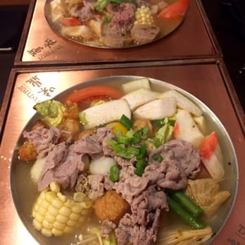 Tasty Pot - Curry (front) and beef hot pot - Taiwanese Near Me - Newark, California