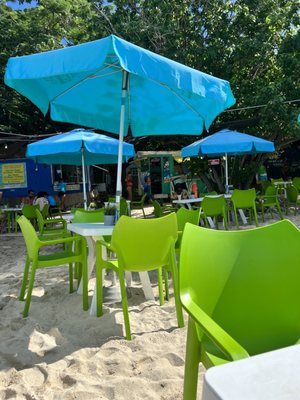 Dinghy's Beach Bar & Grill by null