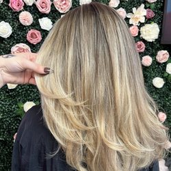 Dream in Pink - Partial Blonding service with blowdry and style