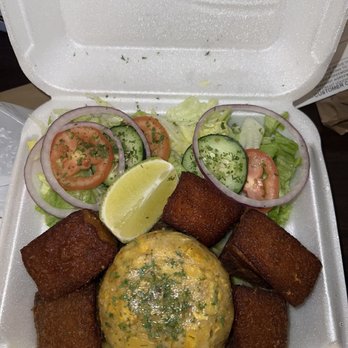 La Palma - Dominican Near Me - Greensboro, North Carolina La Palma - Dominican Near Me - Greensboro, North Carolina