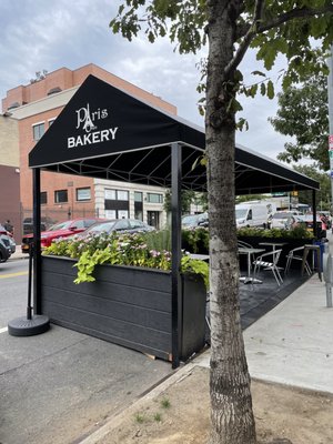 Paris Oven Bakery by null