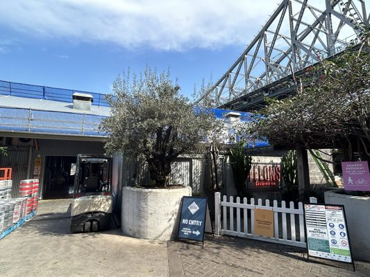 Felons Brewing Co by null