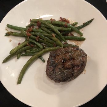 1830 Chophouse - Filet. Green Beans. No flavor on anything. - American Near Me - Lebanon, Indiana
