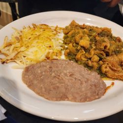 The Moonlight Cafe - Chicharron con salsa