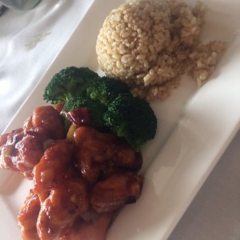 Moonstone - General Tso's with brown rice (lunch special) - Chinese Near Me - Great Neck, New York