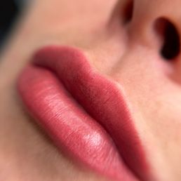 Love my lips! Love my lips!