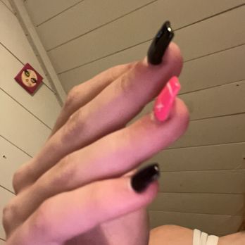 Kim’s Nails - left hand - Nail Salons Near Me - Centralia, Washington Kim’s Nails - left hand - Nail Salons Near Me - Centralia, Washington