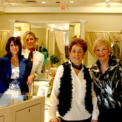 Avenue Fashions - The "team"...from their website