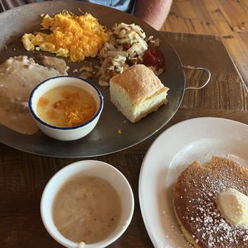 Five Oaks Farm Kitchen - Sam Stinnett's Special - Breakfast & Brunch Near Me - Sevierville, Tennessee