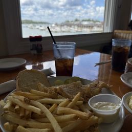 Our table view, window open to enjoy the breeze and our delicious lunch! Our table view, window open to enjoy the breeze and our delicious lunch!
