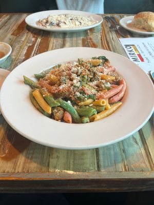 Mirko Pasta by null