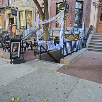 Crazy Good Kitchen - American Near Me - Boston, Massachusetts