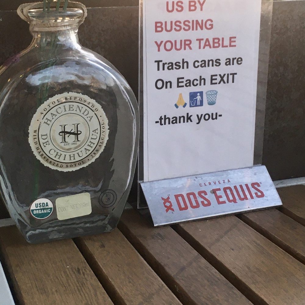 Tacos Chiwas - Please help by bussing your own table - Tacos Near Me - Mesa, Arizona