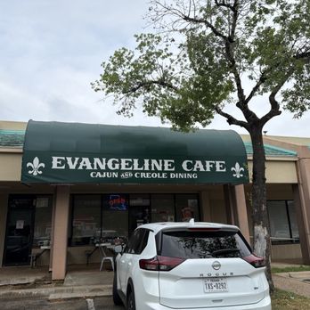 Evangeline Café - Evangeline - Cajun/Creole Near Me - Austin, Texas