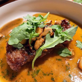 Amuse Wine Bar - Grilled New York Steak - Wine Bars Near Me - Honolulu, Hawaii
