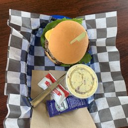 Cheeseburger and potato salad
