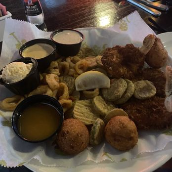 Skull Creek Dockside - Boathouse Sampler - Seafood Near Me - Hilton Head Island, South Carolina Skull Creek Dockside - Boathouse Sampler - Seafood Near Me - Hilton Head Island, South Carolina