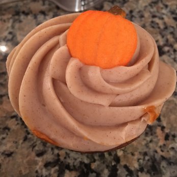 Cake Gypsy - Pumpkin - Bakeries Near Me - Avon, Connecticut