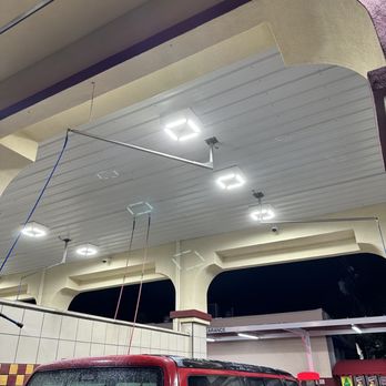 GLENDALE SELF SERVE CAR WASH - Updated October 2024 - 21 Photos & 54