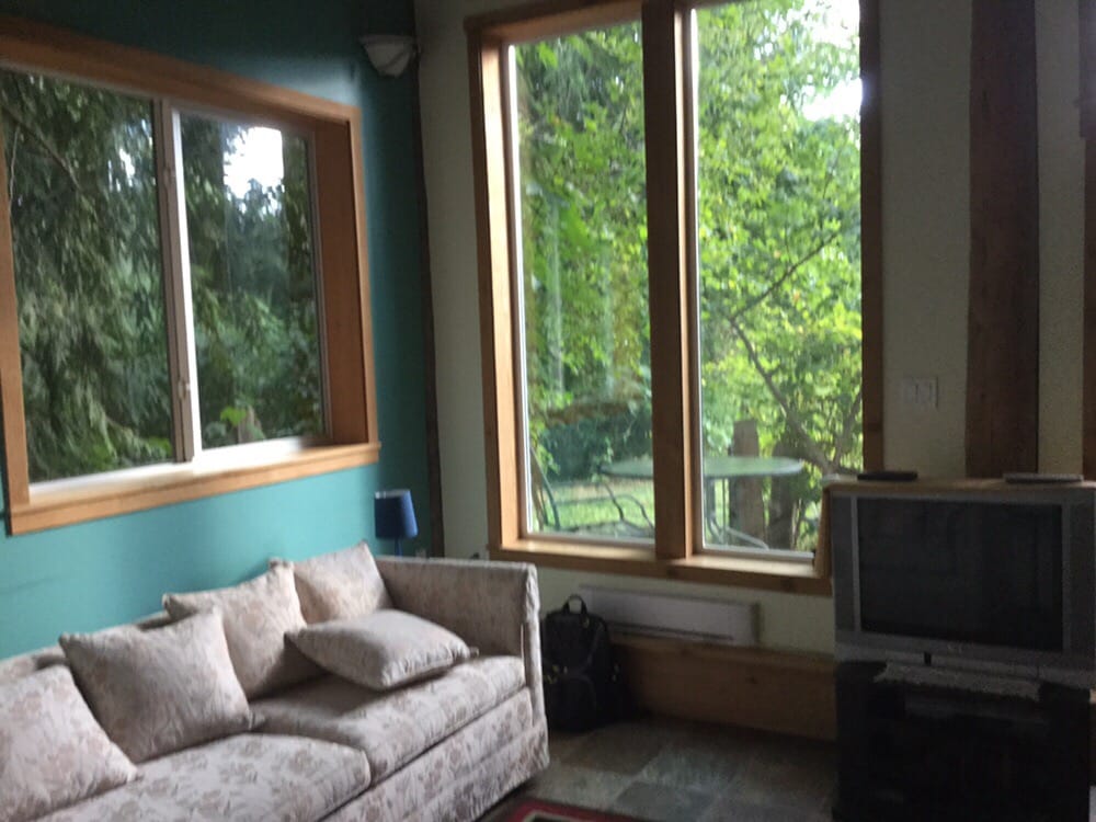 Thistledown Farm Bed Breakfast 2689 Cedar Road Ladysmith
