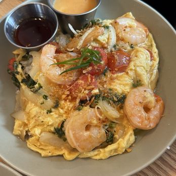 Mémoire Cà Phê - Shrimp omelet - Vietnamese Near Me - Portland, Oregon