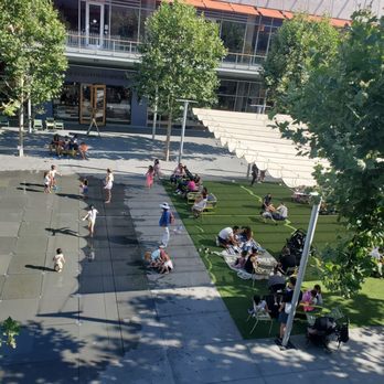 City Center Bishop Ranch - Lawn/ seating/ water - Shopping Centers Near Me - San Ramon, California