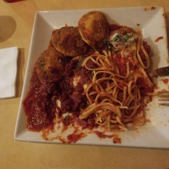Gennaro's Eatery - They have there new specials in from the kitchen. The Italian raviolis are Devine, along with the juicy chicken parm. I love this place. - Italian Near Me - Quincy, Massachusetts