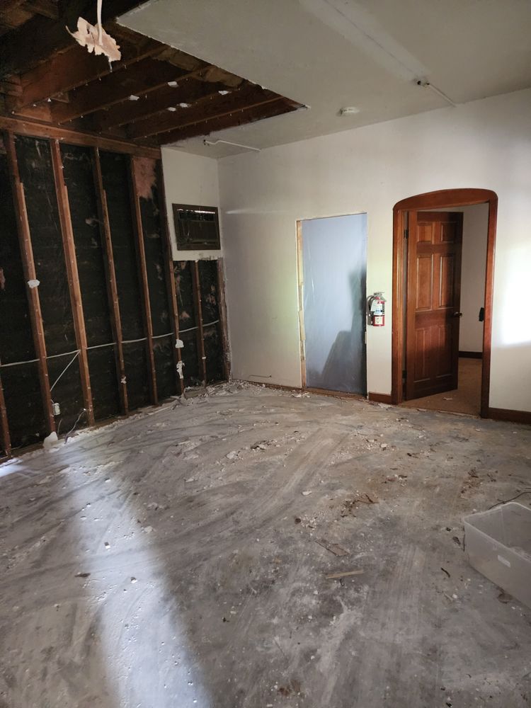 Slide of Peace Of Mind Contracting