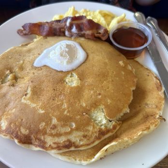 Fantastic Café - Pancakes and eggs with bacon and sausage - Breakfast & Brunch Near Me - Long Beach, California