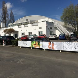 Sport- & Fitnesspark - Aussenansicht