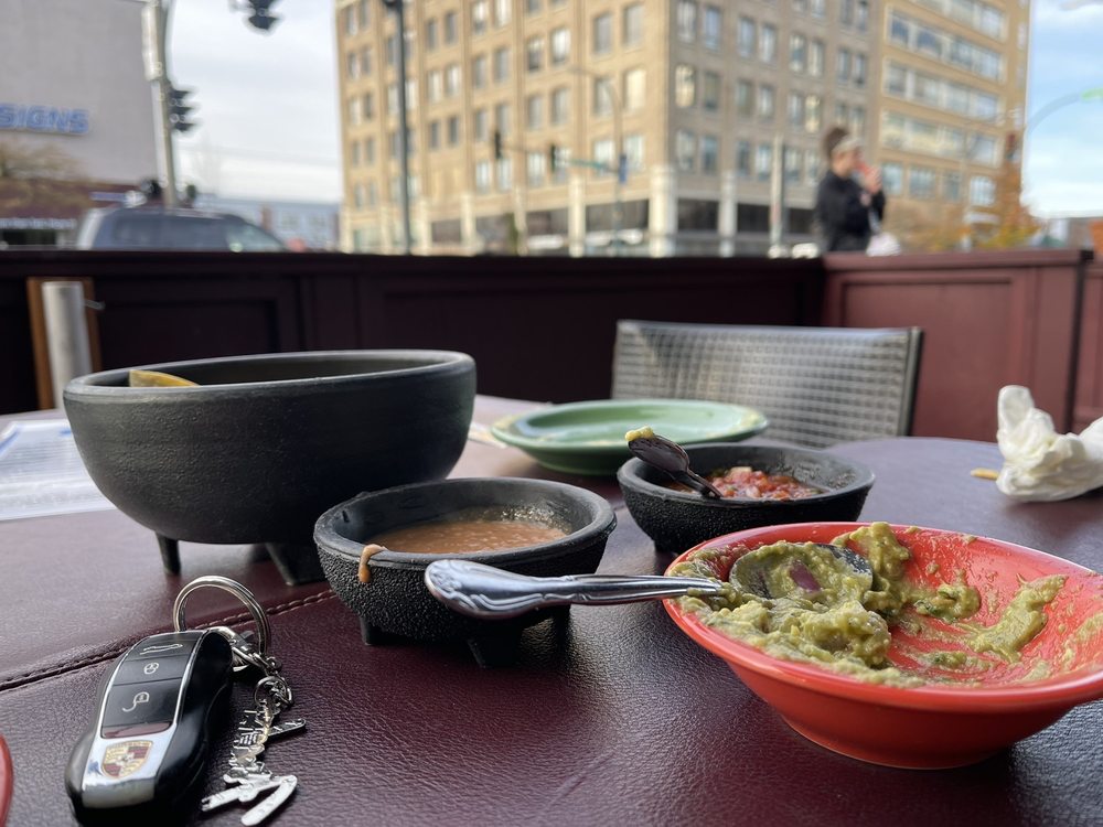 El Paraiso Mexican Grill