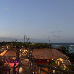 Kanan Tulum - Side view, Nest