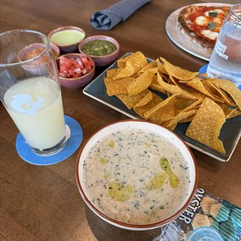 Mighty Squirrel Brewing - Clam chowder, chips and salsa flight, pizza - Coffee & Tea Near Me - Boston, Massachusetts Mighty Squirrel Brewing - Clam chowder, chips and salsa flight, pizza - Coffee & Tea Near Me - Boston, Massachusetts
