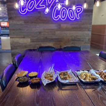 Cozy Coop - Dining area - Southern Near Me - Marietta, Georgia Cozy Coop - Dining area - Southern Near Me - Marietta, Georgia
