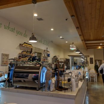Green Table Cafe - Restaurant interior. - Cafes Near Me - Los Angeles, California