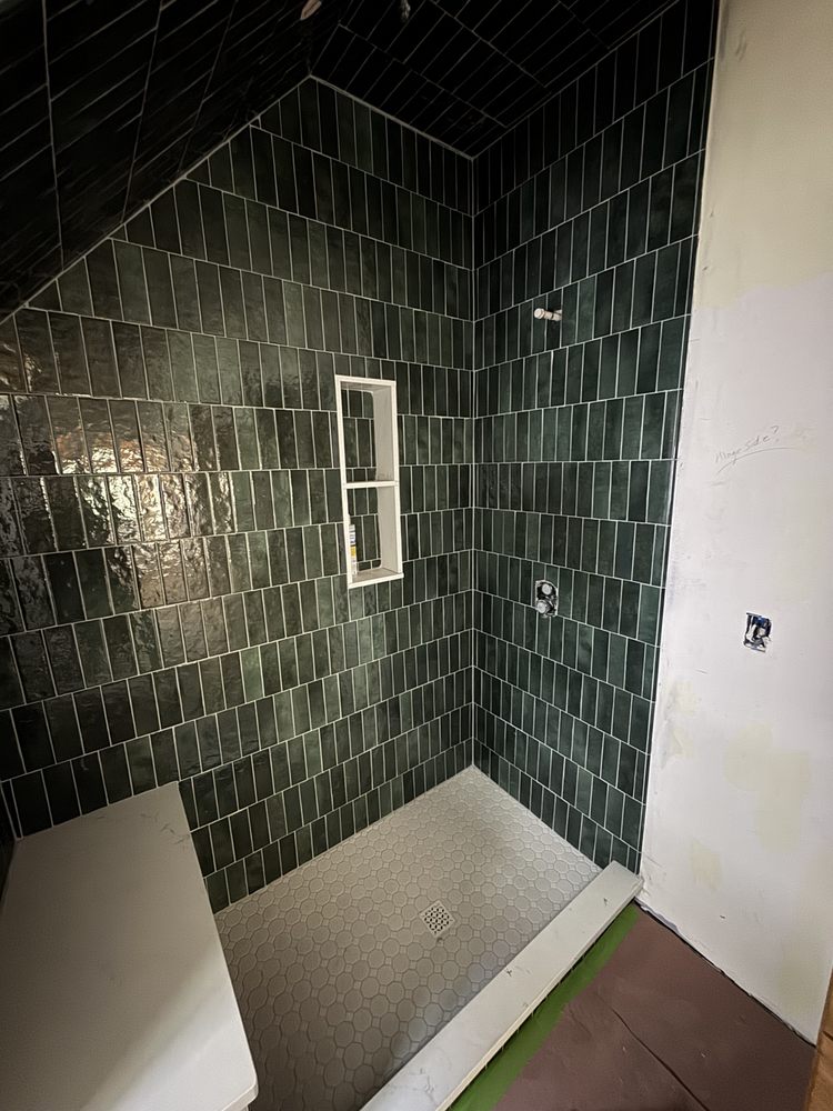 Slide of Luxe Plumbing