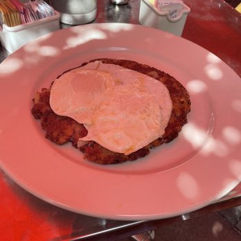 Oliver's Bistro - Classic Corned Beef Hash - Breakfast & Brunch Near Me - Miami Beach, Florida