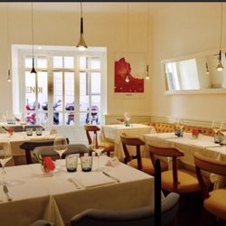 Osteria Siciliana - Inside