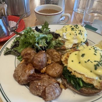 Waking Daisy - Crab Cake Benedict - Breakfast & Brunch Near Me - Brookfield, Wisconsin