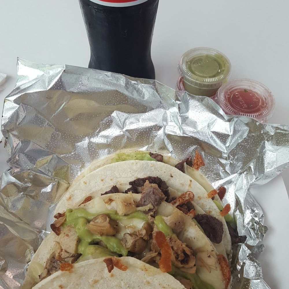Top Taco - 2 steak, 1 chicken, both with avocado and of course, a Mexican coke! - Food Trucks Near Me - Austin, Texas Top Taco - 2 steak, 1 chicken, both with avocado and of course, a Mexican coke! - Food Trucks Near Me - Austin, Texas