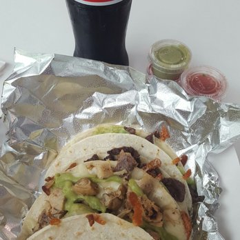 Top Taco - 2 steak, 1 chicken, both with avocado and of course, a Mexican coke! - Food Trucks Near Me - Austin, Texas Top Taco - 2 steak, 1 chicken, both with avocado and of course, a Mexican coke! - Food Trucks Near Me - Austin, Texas