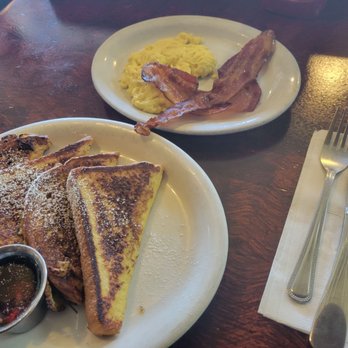 Oakland Grill - Okay French toast - Breakfast & Brunch Near Me - Oakland, California Oakland Grill - Okay French toast - Breakfast & Brunch Near Me - Oakland, California