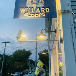 Exterior outside entrance of Willard Scoops - Willard Scoops - South Portland, Maine Exterior outside entrance of Willard Scoops - Willard Scoops - South Portland, Maine